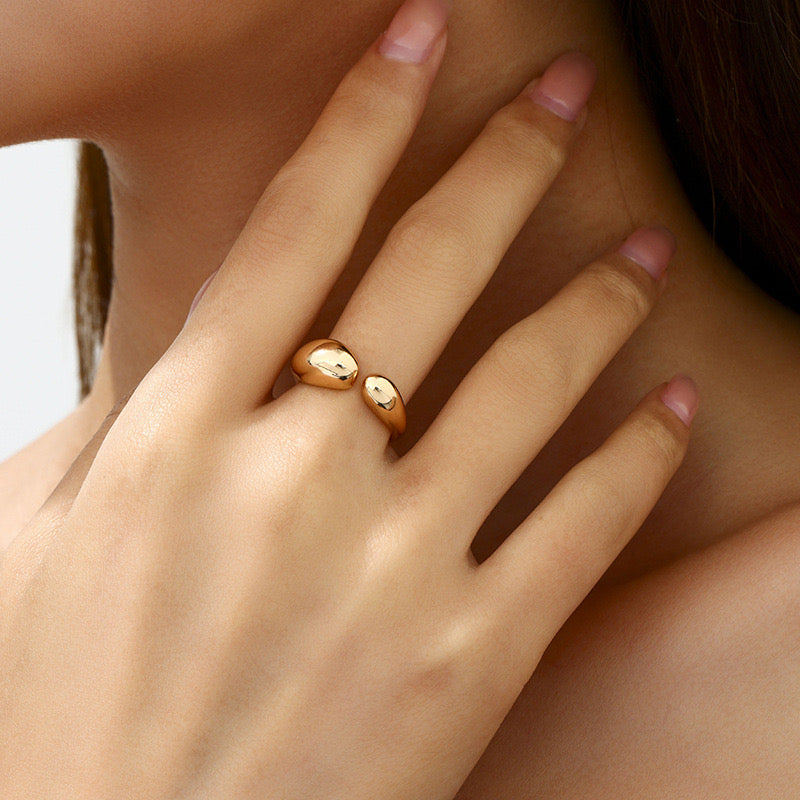 Molten Gold Jewelry Set | Statement Necklace, Bracelet & Ring for Women