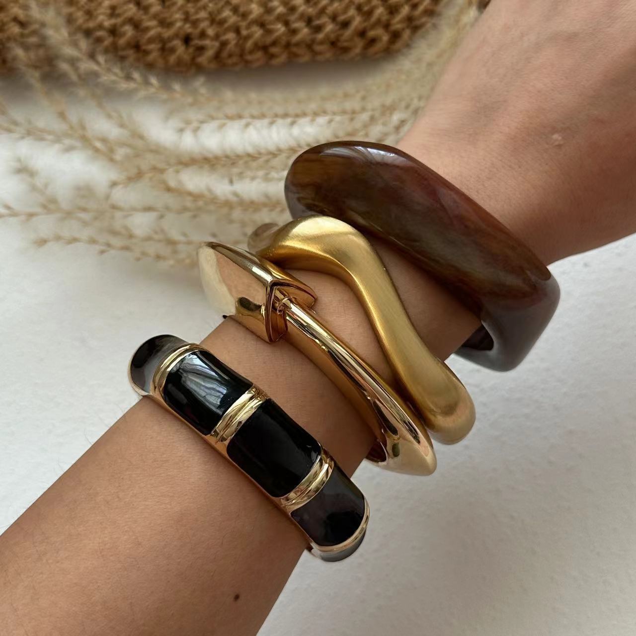 Luxe Bold Geometric Bangle Set 4